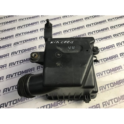 Кришка корпусу повітряного фільтра Kia Ceed 1.6CRDi 2010-2012 281112H200